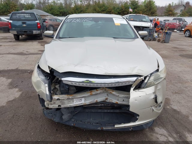 Ford Taurus Sel