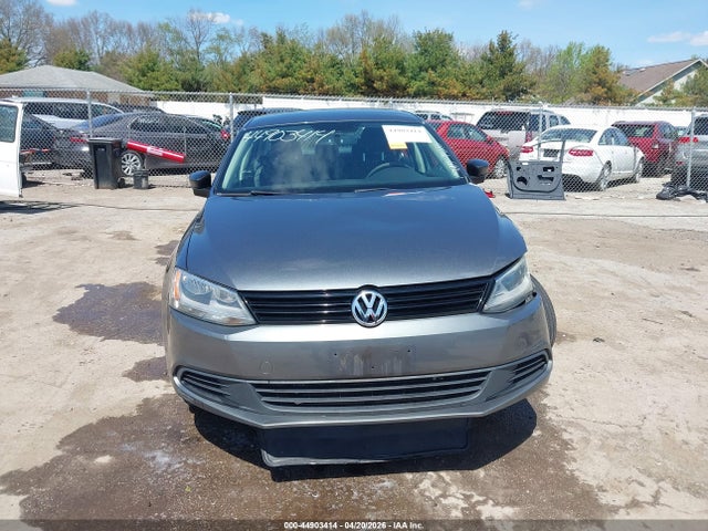 Volkswagen Jetta 2.0l S