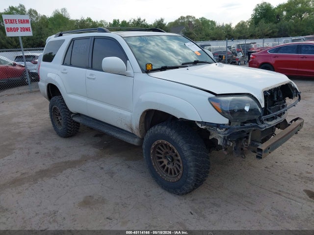 Toyota 4Runner Limited V8