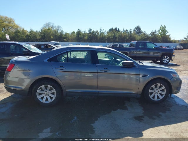 Ford Taurus Se