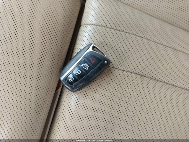Hyundai Genesis 3.8