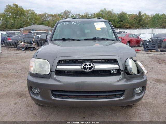 Toyota Sequoia Sr5 V8