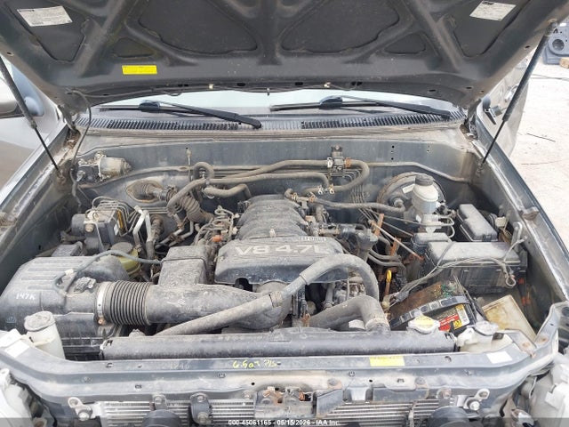 Toyota Sequoia Sr5 V8