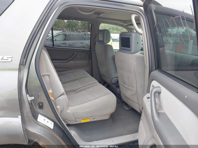 Toyota Sequoia Sr5 V8