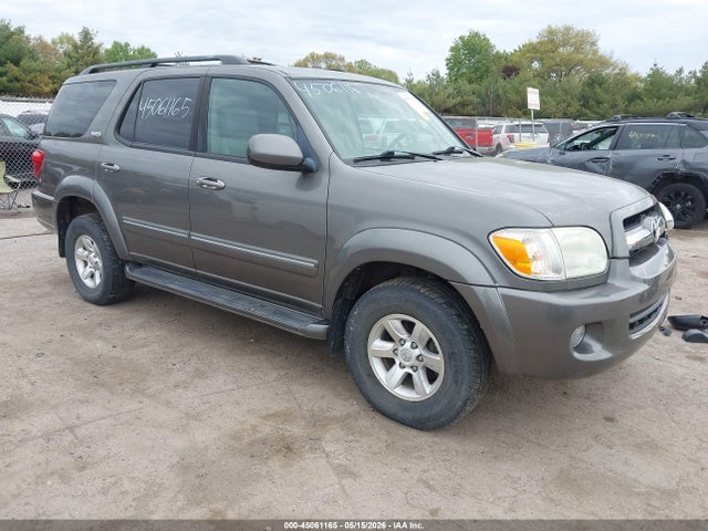 Salvage Toyota Sequoia Image