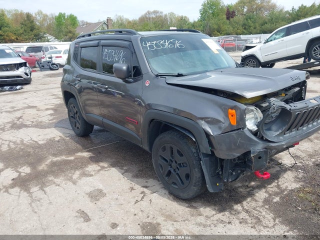 Salvage Jeep Renegade Image