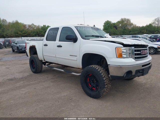 Salvage GMC Sierra 1500 Image