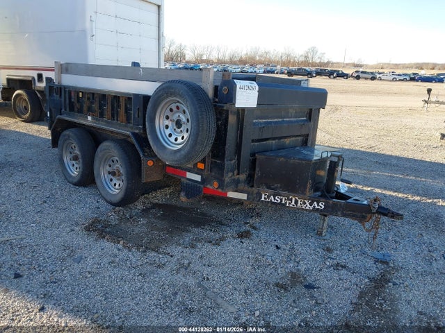 Salvage East Texas Dump Trailer Image