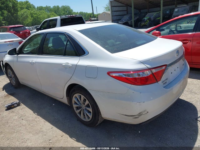 Toyota Camry Le