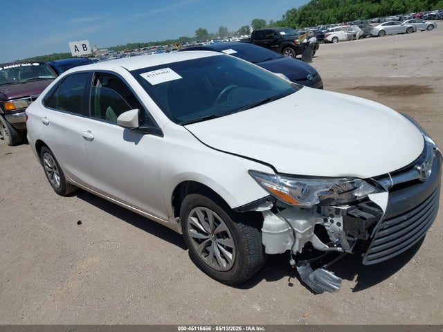 Salvage Toyota Camry Image