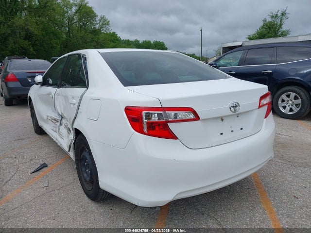 Toyota Camry Le