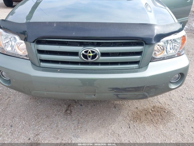 Toyota Highlander 3rd Row