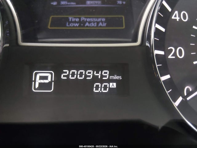 Nissan Pathfinder S