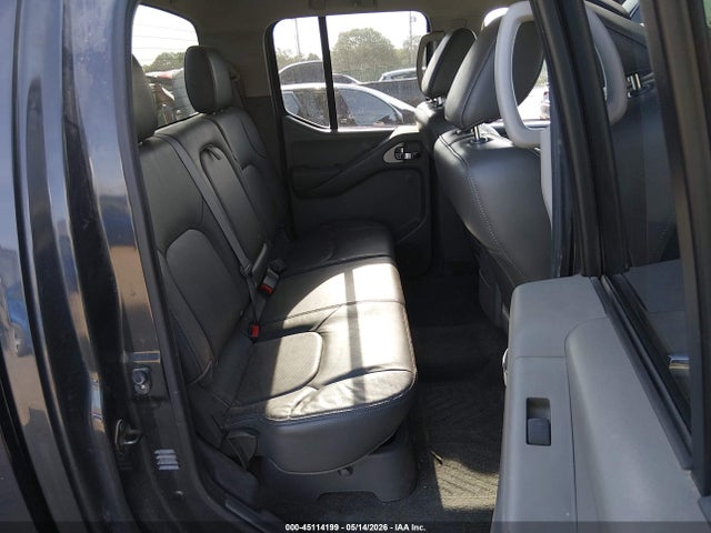 Nissan Frontier Le
