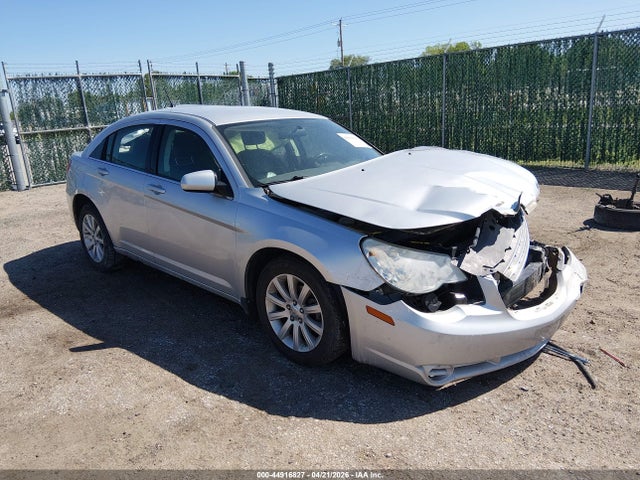 Salvage Chrysler Sebring Image