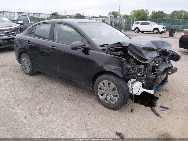Salvage Kia Rio Image