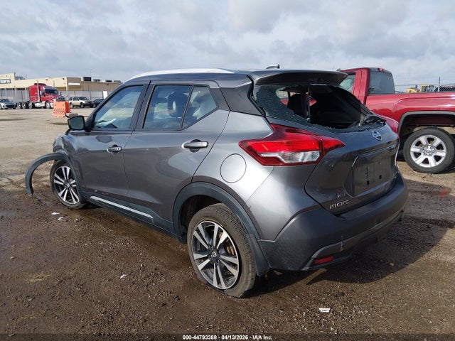 Nissan Kicks Sr