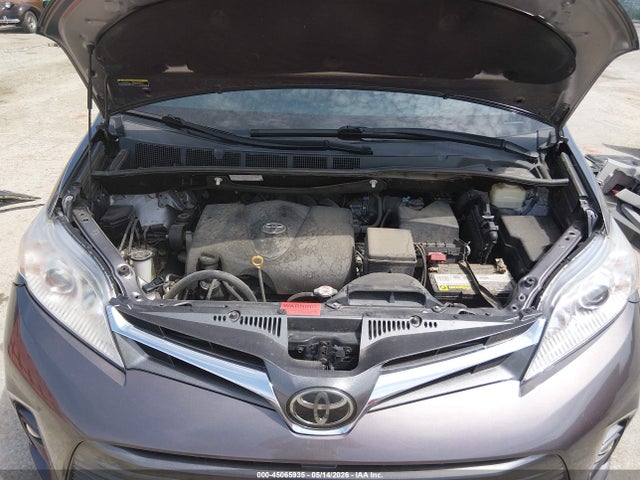 Toyota Sienna Xle 8 Passenger