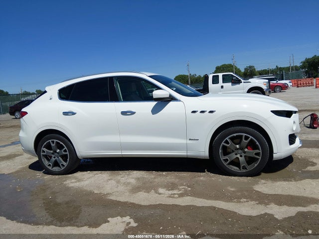Maserati Levante Granlusso