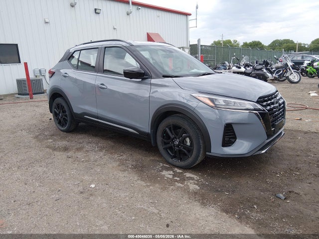 Salvage Nissan Kicks Image