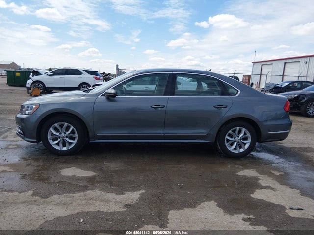 Volkswagen Passat 1.8t S