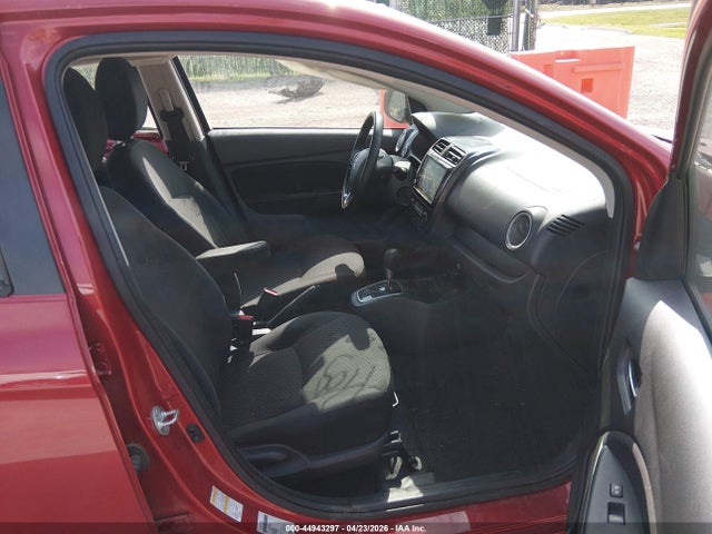 Mitsubishi Mirage Se