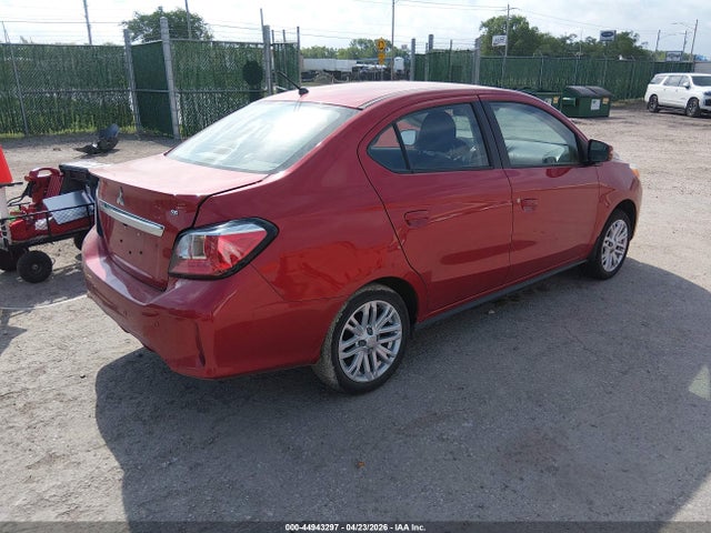Mitsubishi Mirage Se