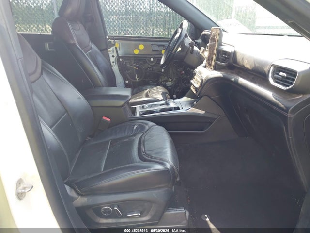 Ford Explorer Platinum