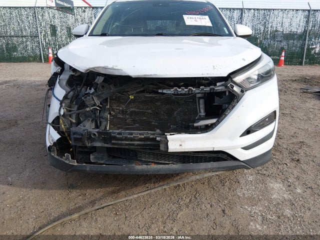 Hyundai TUCSON Se
