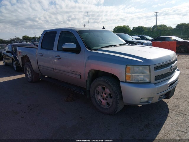 Salvage Chevrolet Silverado 1500 Image