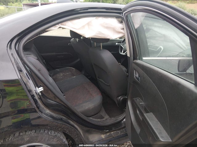 Chevrolet Sonic Lt Auto