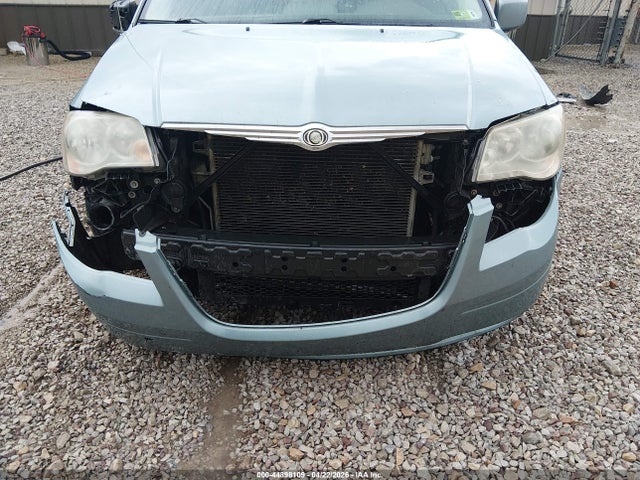Chrysler Town & Country Touring