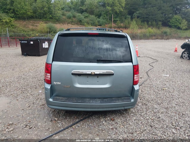 Chrysler Town & Country Touring