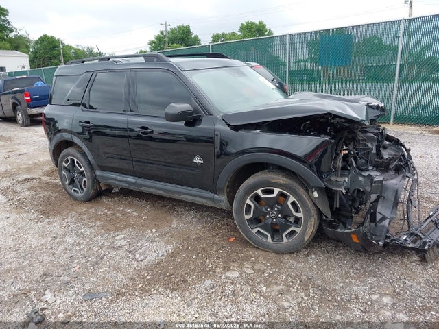 Salvage Ford Bronco Image