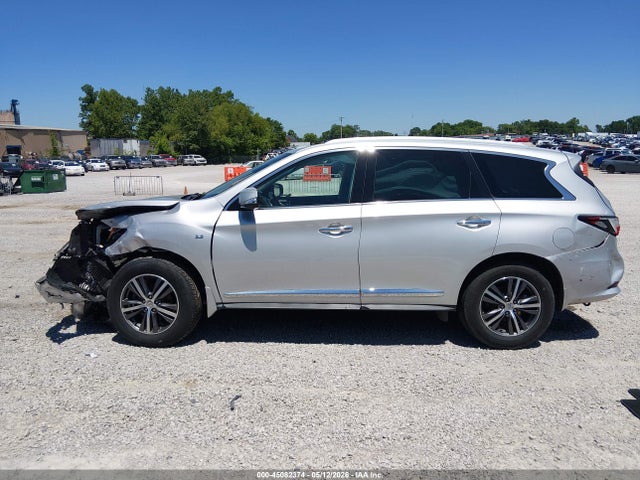 INFINITI Qx Luxe