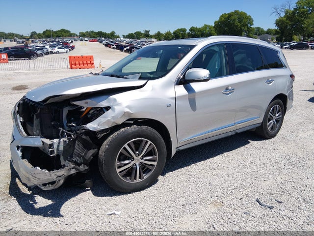 INFINITI Qx Luxe