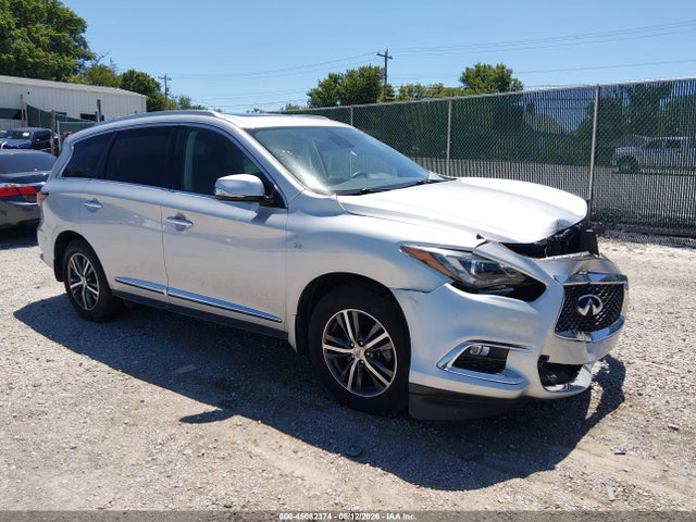Salvage INFINITI Qx Image