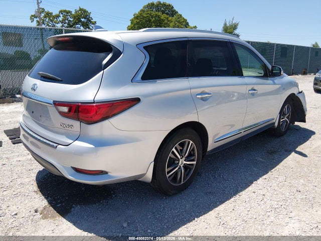 INFINITI Qx Luxe