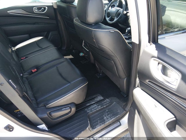INFINITI Qx Luxe