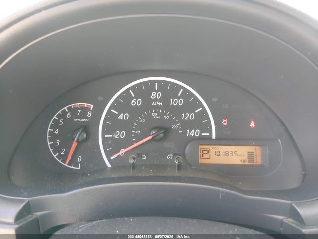Nissan Versa 1.6 S+
