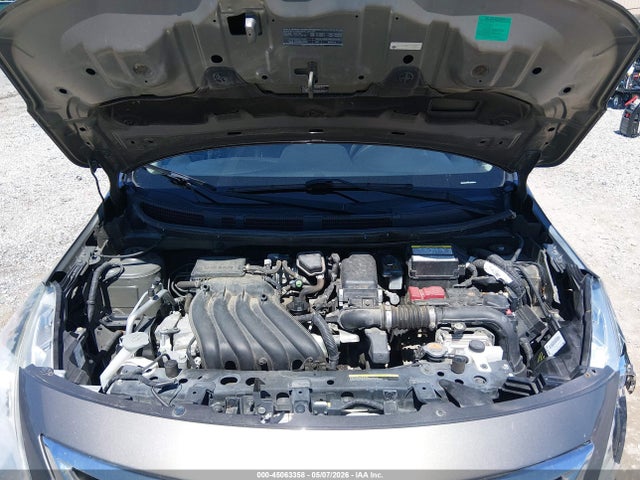 Nissan Versa 1.6 S+