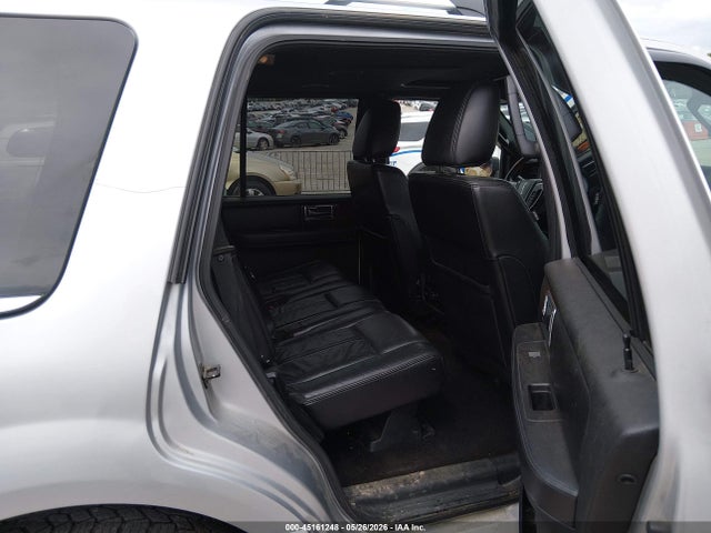 Lincoln Navigator Select