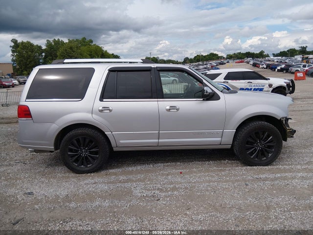 Lincoln Navigator Select