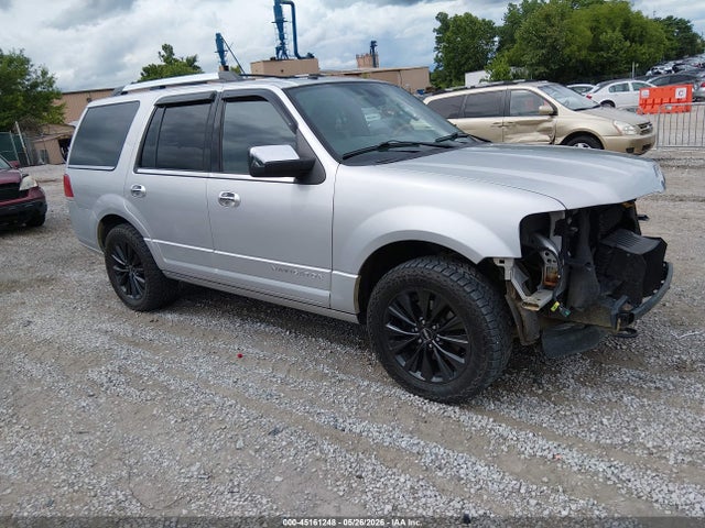 Salvage Lincoln Navigator Image