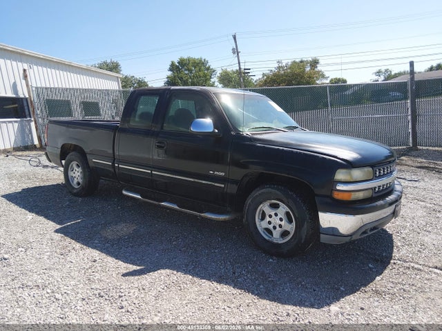 Salvage Chevrolet Silverado 1500 Image
