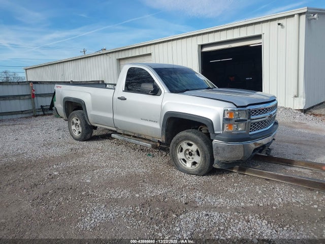 Salvage Chevrolet Silverado 1500 Image