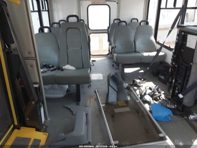 Ford E-350