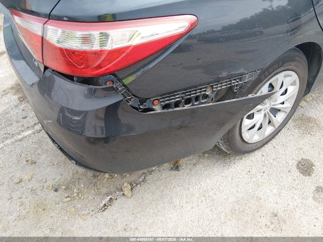 Toyota Camry Le
