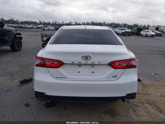 Toyota Camry Le