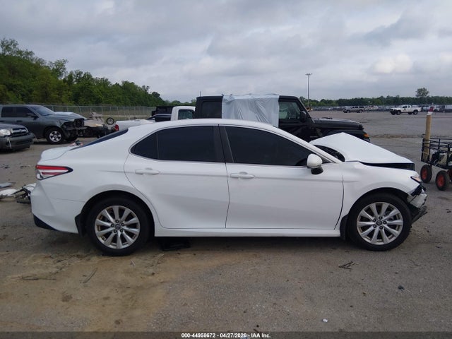 Toyota Camry Le